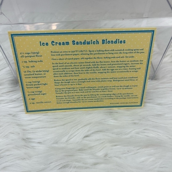 Williams Sonoma Pig Star Cow Ice Cream Sandwich Maker Molds Multi-Color - Picture 12 of 13